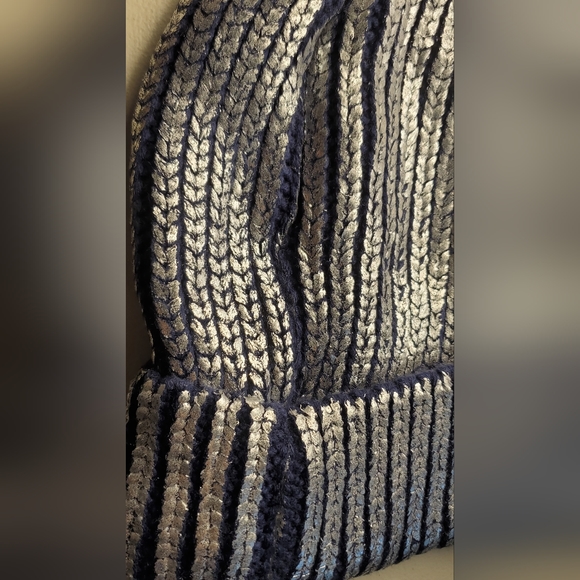 Orchid Love Metallic Blue/Silver Beanie 100% Acrylic - Picture 5 of 5